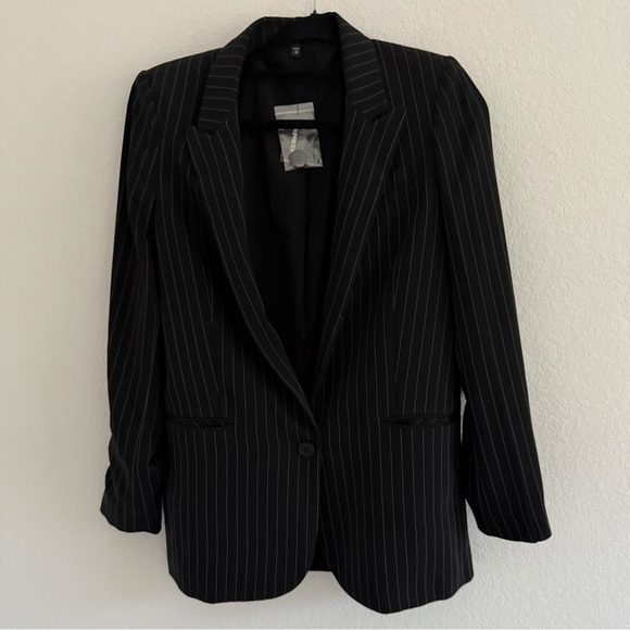 NWT Express Black/White Striped Boyfriend Blazer - Picture 3 of 6